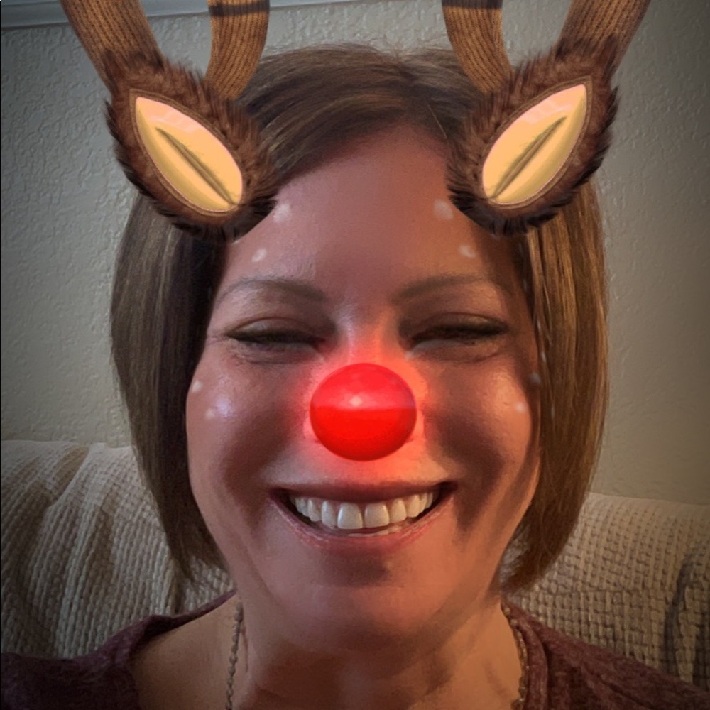 Meet your Posher, Maya